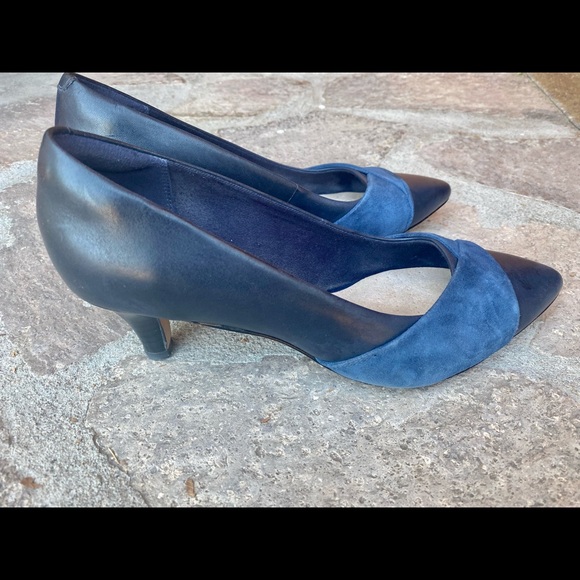 Clarks Collection Linvale Vena Navy Nubuck Heels - Picture 5 of 5